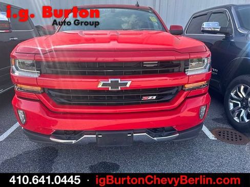 Used 2018 Chevrolet Silverado 1500 LT w/ All Star Edition AWD/4WD image 3