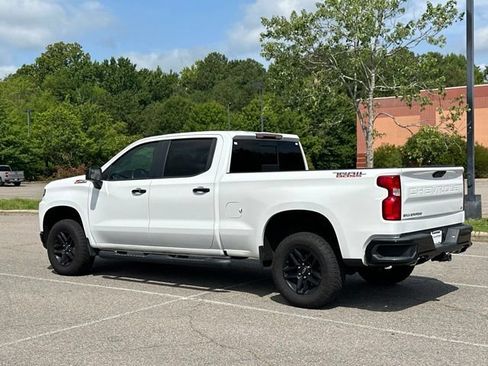 Used 2020 Chevrolet Silverado 1500 LT Trail Boss AWD/4WD image 3