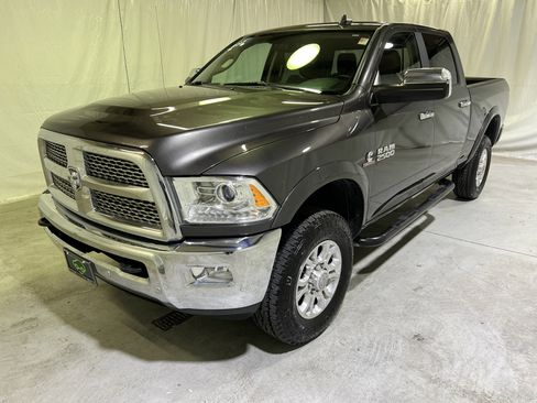 Used 2017 RAM 2500 Laramie AWD/4WD image 6