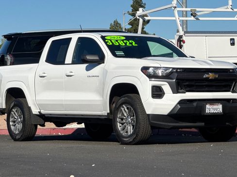 Used 2026 Chevrolet Colorado LT image 2
