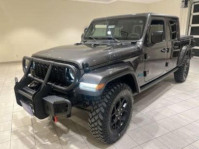 Used 2024 Jeep Gladiator Sport