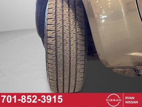 Used 2017 Nissan Frontier SV image 24