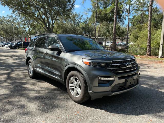 Used 2020 Ford Explorer XLT w/ Equipment Group 202A AWD/4WD image 8