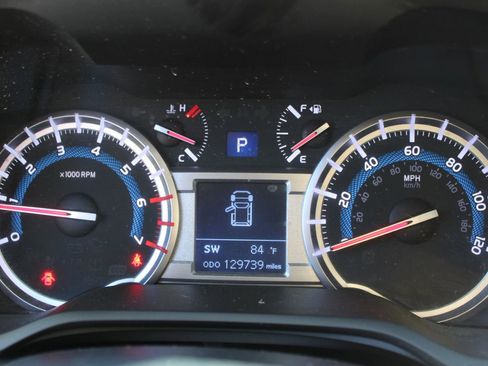 Used 2018 Toyota 4Runner SR5 image 22