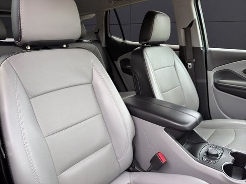 Used 2022 GMC Terrain SLT AWD/4WD image 12