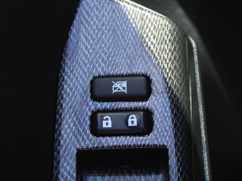 Used 2018 Toyota RAV4 Adventure FWD image 22