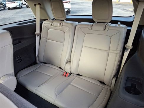 Certified 2024 Lincoln Aviator Reserve w/ Elements Package Plus image 11