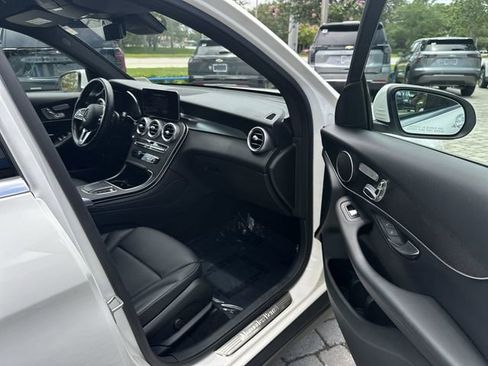 Used 2022 Mercedes-Benz GLC 300 4MATIC w/ Multimedia Package Lite image 31