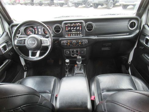 Used 2020 Jeep Wrangler Unlimited Sahara w/ Uconnect 4C Nav & Sound Group image 42