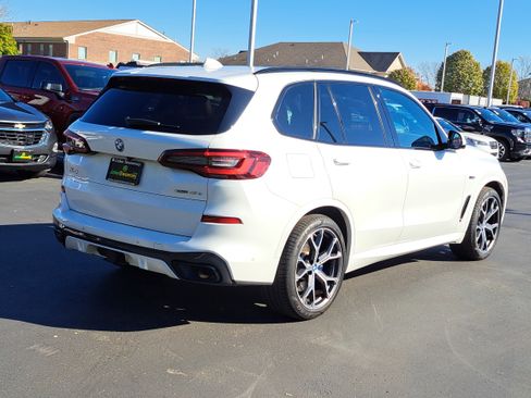 Used 2022 BMW X5 xDrive45e w/ M Sport Package image 4