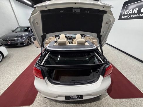 Used 2013 Volkswagen Eos Komfort FWD image 43