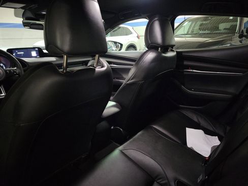 Used 2024 MAZDA MAZDA3 s image 8