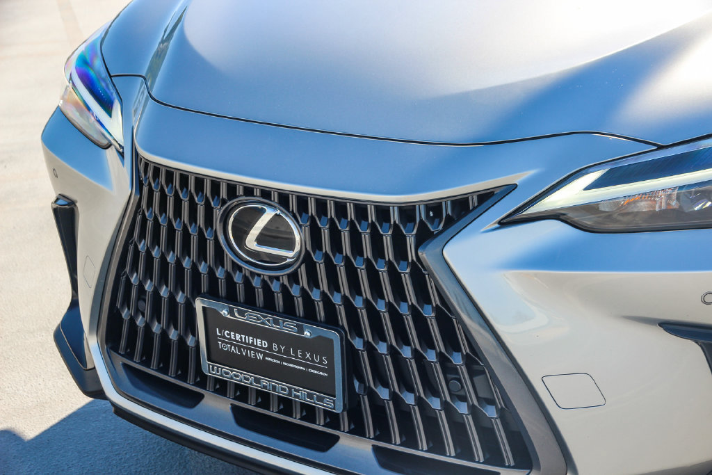 Certified 2025 Lexus NX 350h AWD w/ Cold Area Package image 10