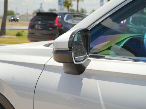 Used 2024 Honda CR-V EX-L image 16