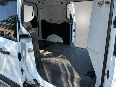 Used 2015 Ford Transit Connect XL FWD image 16