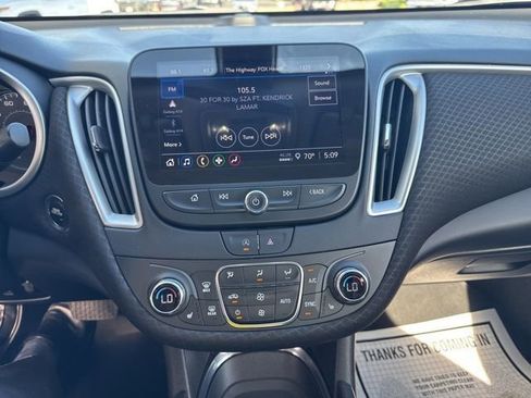 Used 2022 Chevrolet Malibu LT image 21