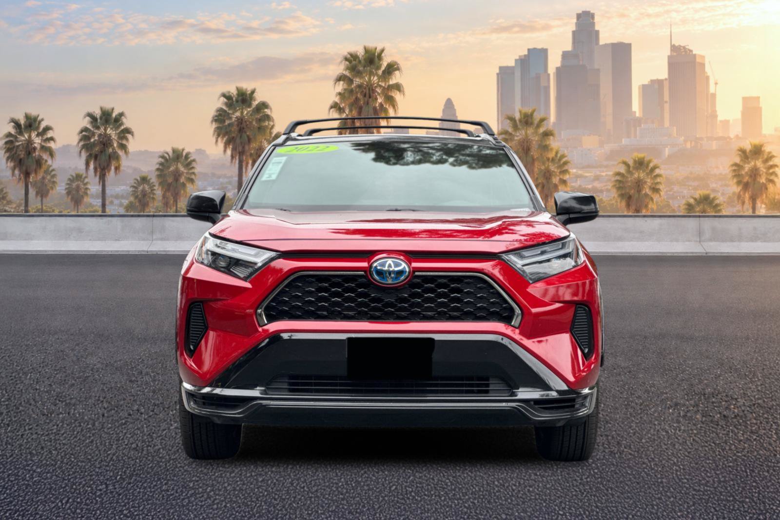 Used 2022 Toyota RAV4 SE w/ Weather & Moonroof Package AWD/4WD image 10