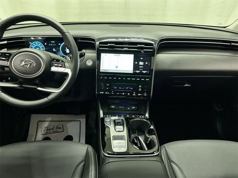 Used 2024 Hyundai Tucson Limited image 19