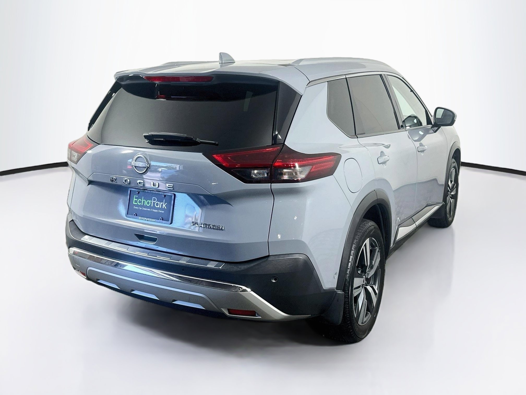 Used 2022 Nissan Rogue Platinum w/ Head-Up Display Package FWD image 9