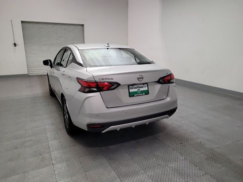 Used 2023 Nissan Versa SV FWD image 6