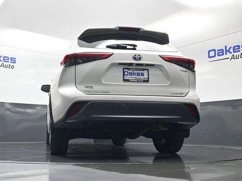 Used 2021 Toyota Highlander Limited image 46