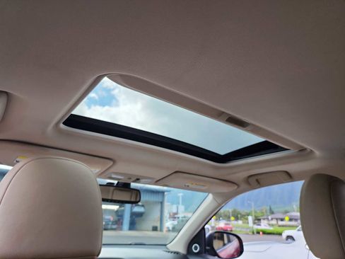 Used 2017 Mitsubishi Outlander SEL image 22