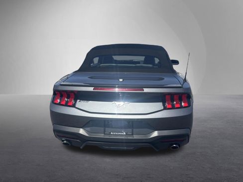 Used 2025 Ford Mustang Premium RWD image 6