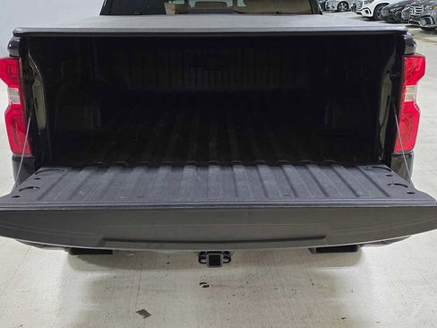 Used 2021 Chevrolet Silverado 1500 LT Trail Boss w/ Convenience Package II image 14