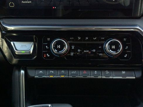 Used 2024 GMC Sierra 1500 Denali w/ Technology Package image 32