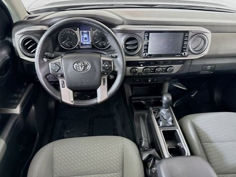 Used 2022 Toyota Tacoma SR5 image 4