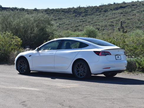 Used 2018 Tesla Model 3 Long Range image 5