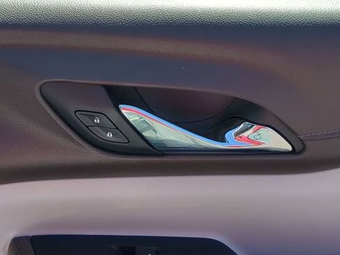 Used 2023 GMC Acadia SLE w/ Driver Convenience Package FWD image 36