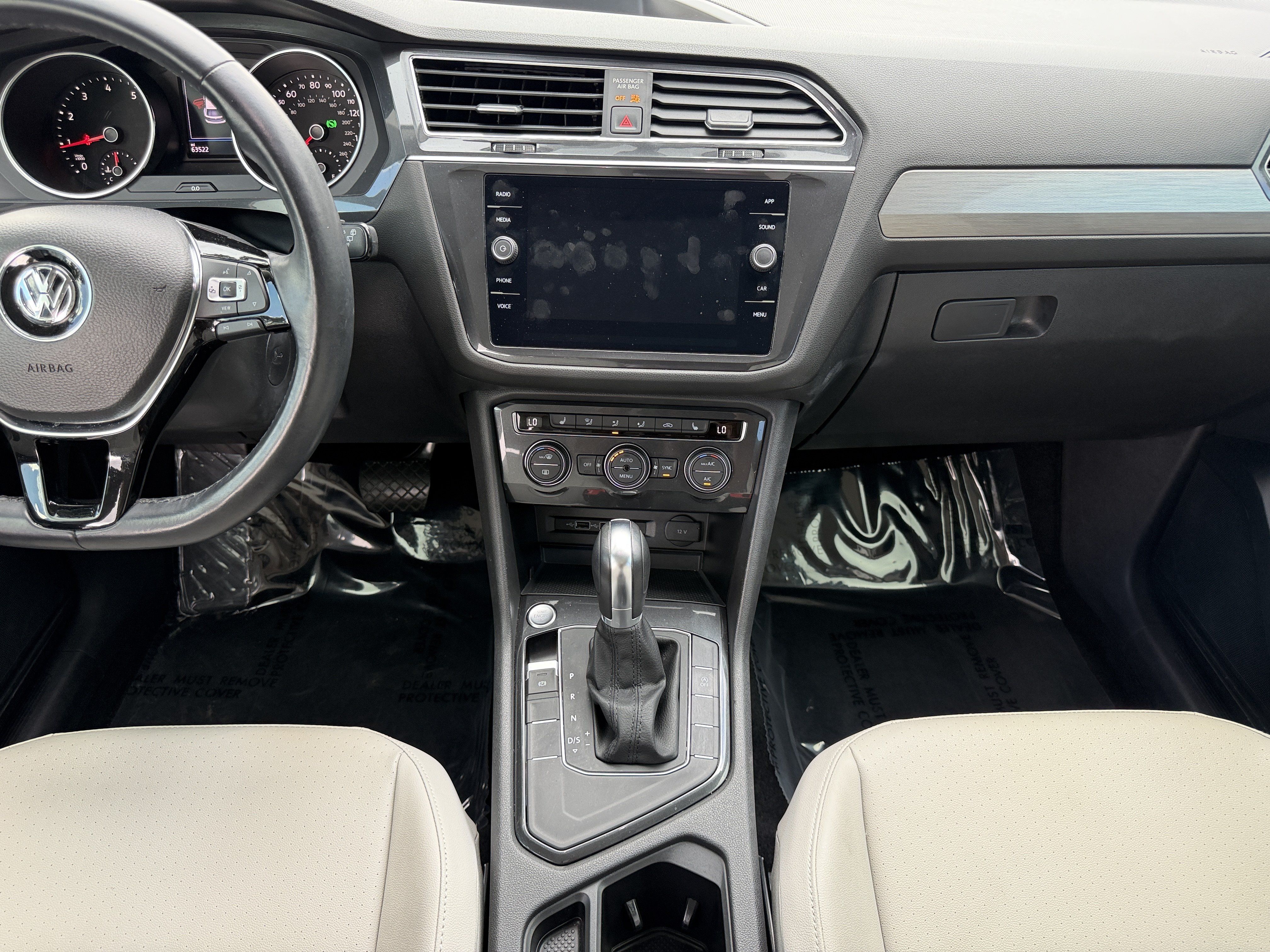 Used 2019 Volkswagen Tiguan SE w/ Panoramic Sunroof Package FWD image 15