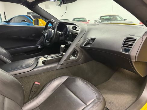 Used 2014 Chevrolet Corvette Stingray Coupe RWD image 35