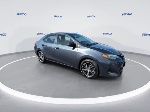 Used 2017 Toyota Corolla LE image 3