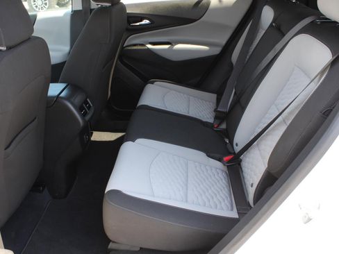 Used 2021 Chevrolet Equinox LS w/ LS Convenience Package AWD/4WD image 15
