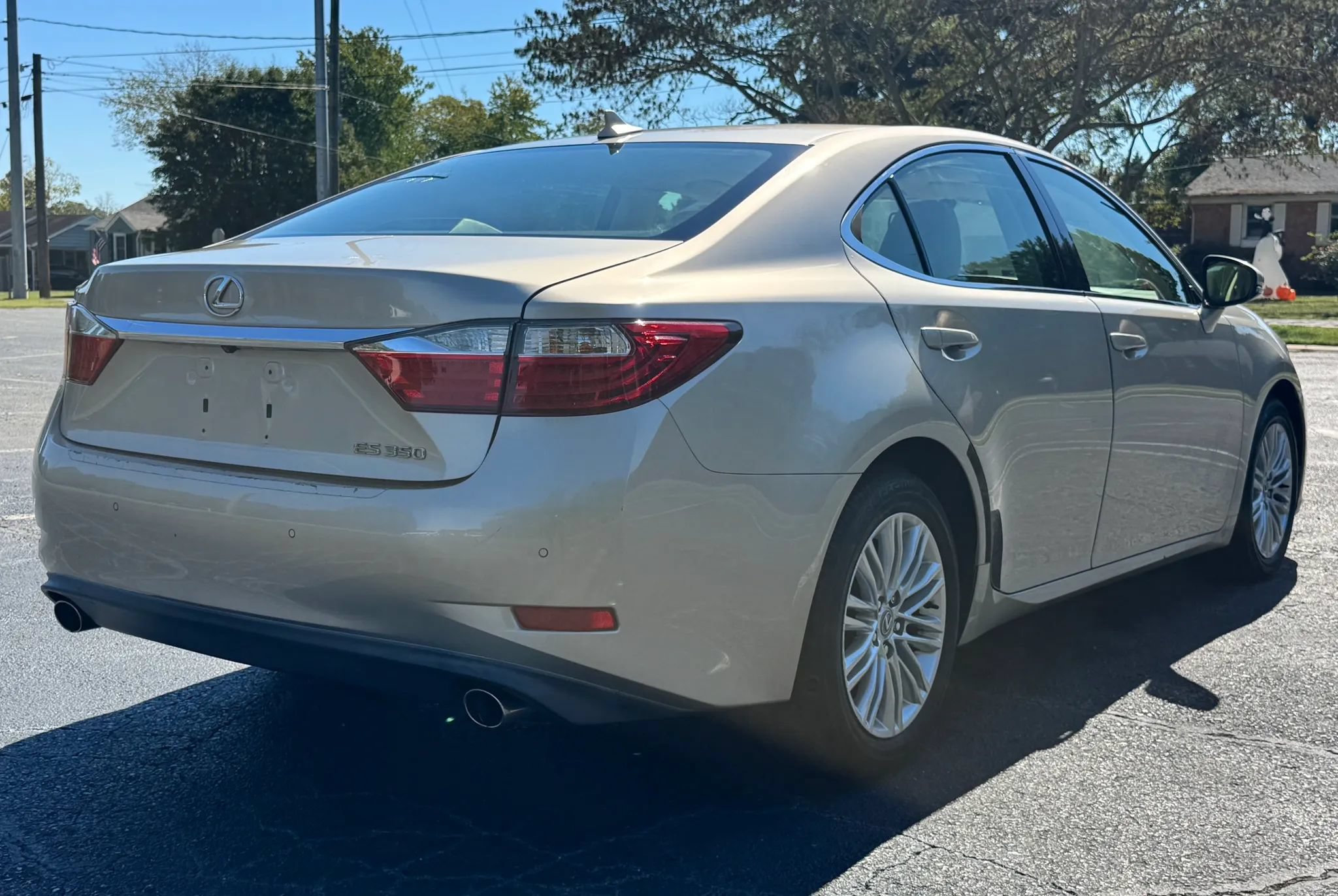 Used 2014 Lexus ES 350 w/ Luxury Package FWD image 7