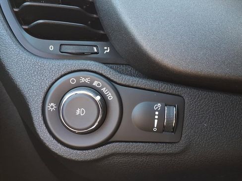 Used 2022 FIAT 500X Trekking w/ Cold Weather Group image 22