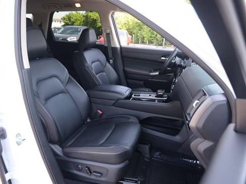Certified 2025 Nissan Pathfinder SL AWD/4WD image 27
