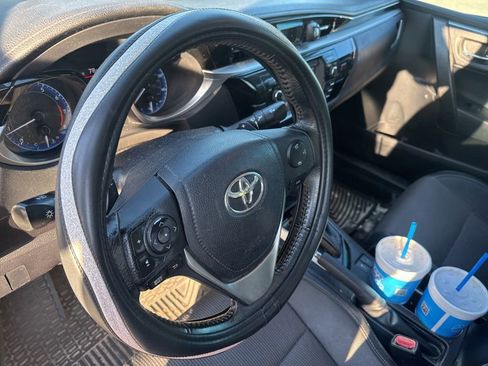 Used 2015 Toyota Corolla S image 31