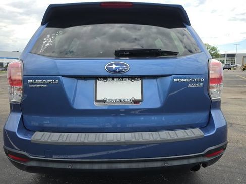 Used 2017 Subaru Forester 2.5i Limited AWD/4WD image 4