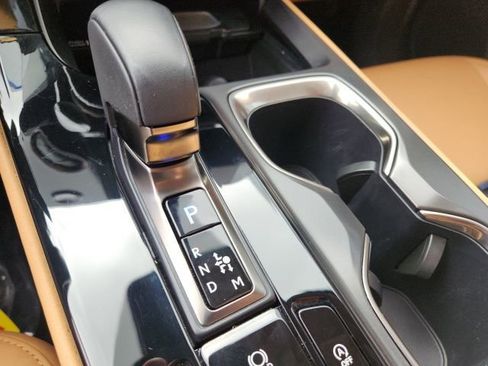 Used 2024 Lexus NX 250 FWD w/ Towing Package (2000 Lbs) image 32