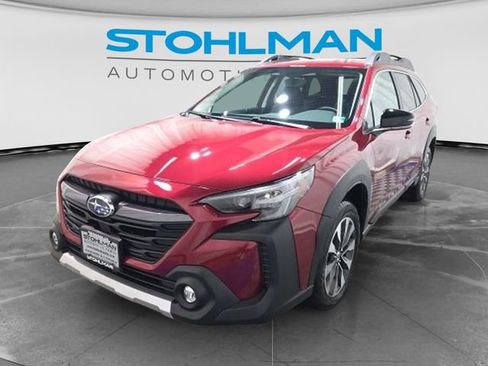 Used 2025 Subaru Outback Limited AWD/4WD image 11