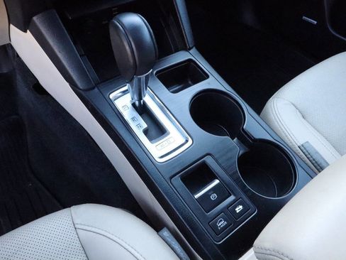 Used 2015 Subaru Outback 2.5i Limited image 12