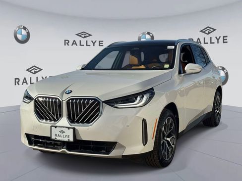 Certified 2025 BMW X3 xDrive30i w/ Premium Package image 3