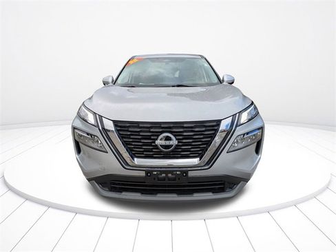 Used 2022 Nissan Rogue SV image 9