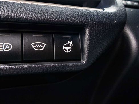 Used 2025 Toyota Prius XLE FWD image 45