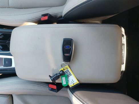 Used 2023 Subaru Ascent Limited image 13