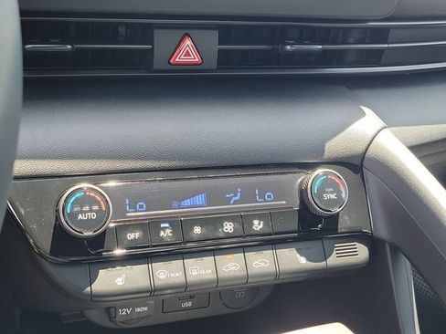 New 2026 Hyundai Elantra SEL Sport FWD image 12