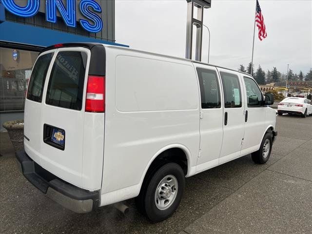 Used 2020 Chevrolet Express 2500 w/ Driver Convenience Package RWD image 3